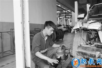 1465800910268021382.jpg 1119031213_14657846556201n.jpg